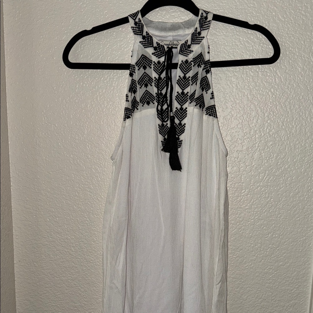 Embroidered Sleeveless White and Black Dress